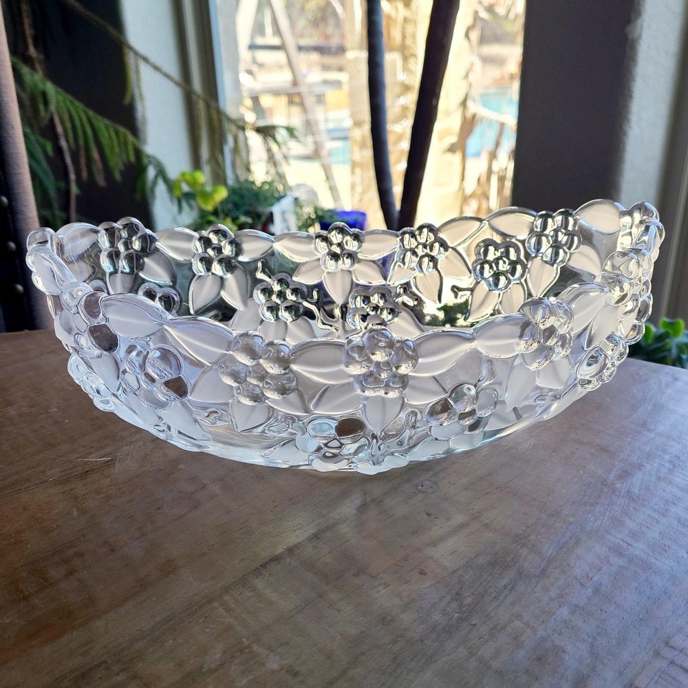 Crystal Serving 10"‎ Oval Bowl Carmen Collection Mikasa Floral Leaves